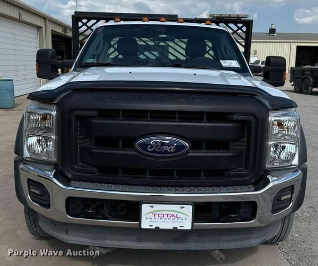 Image of Ford F-550 equipment image 1