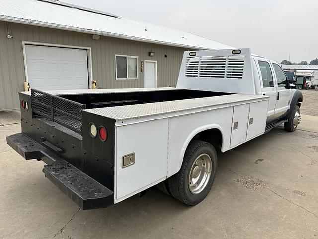 Image of Ford F-550 equipment image 2