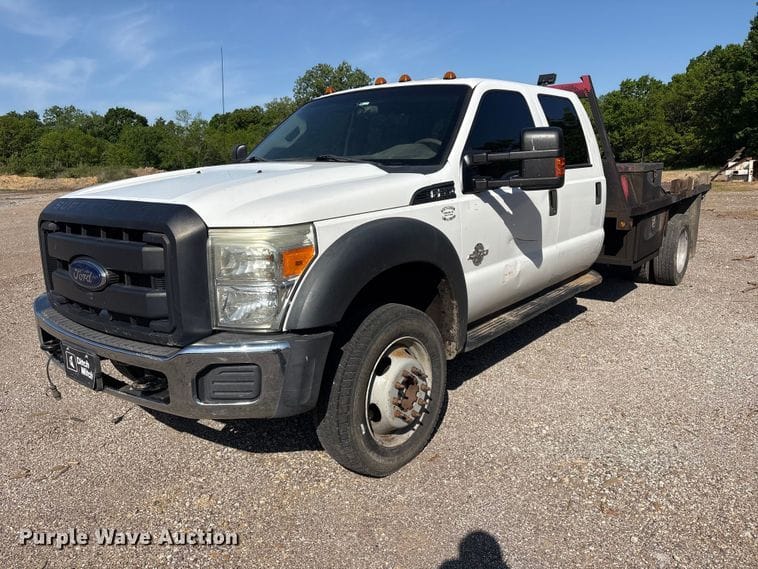2013 Ford F-550 Equipment Image0