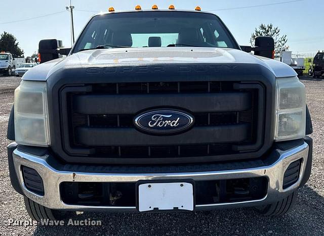 Image of Ford F-550 equipment image 1