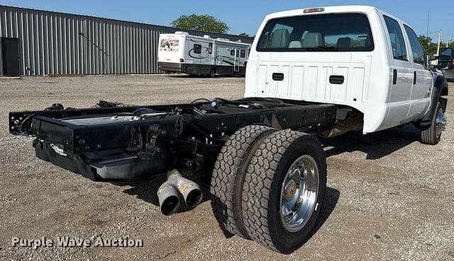 Image of Ford F-550 equipment image 4
