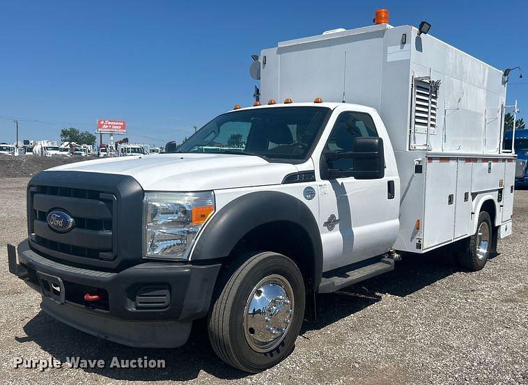 Image of Ford F-550 Primary image