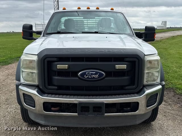 Image of Ford F-550 equipment image 1