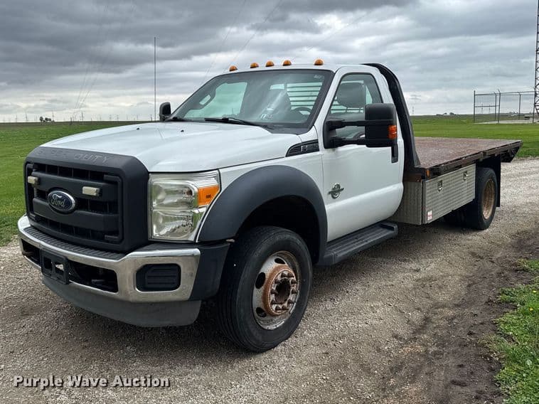 Image of Ford F-550 Primary image