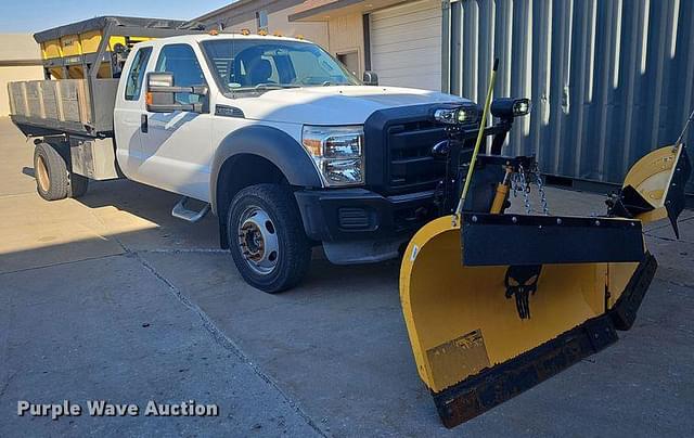 Image of Ford F-550 equipment image 2