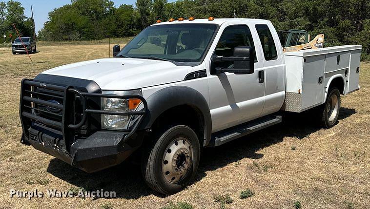 Image of Ford F-550 Primary image