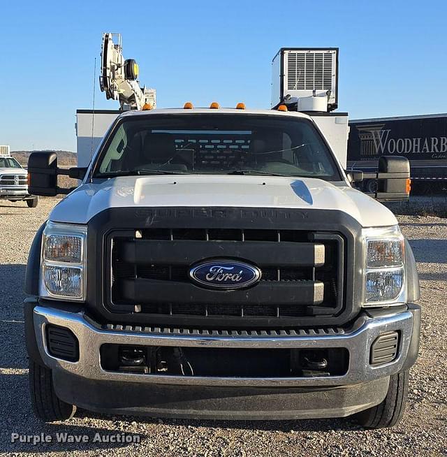 Image of Ford F-550 equipment image 1