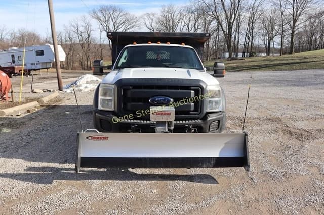 Image of Ford F-550 equipment image 1