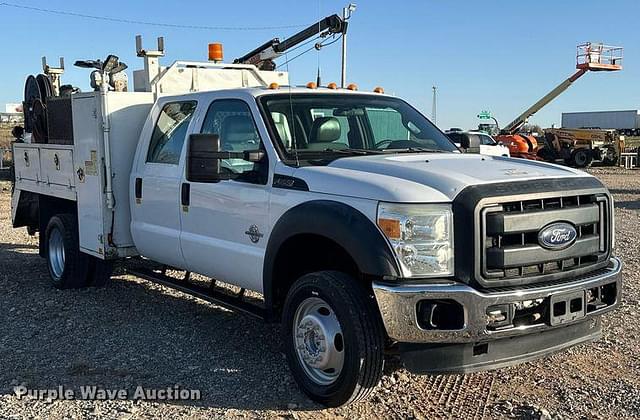 Image of Ford F-550 equipment image 2