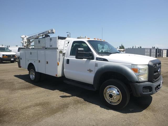 Image of Ford F-550 equipment image 1