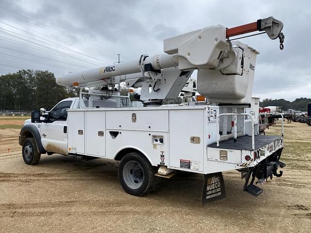 Image of Ford F-550 equipment image 1