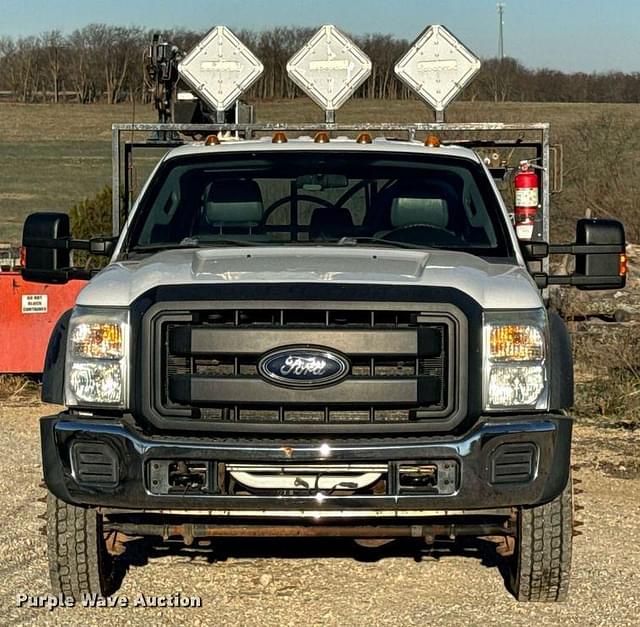 Image of Ford F-550 equipment image 1