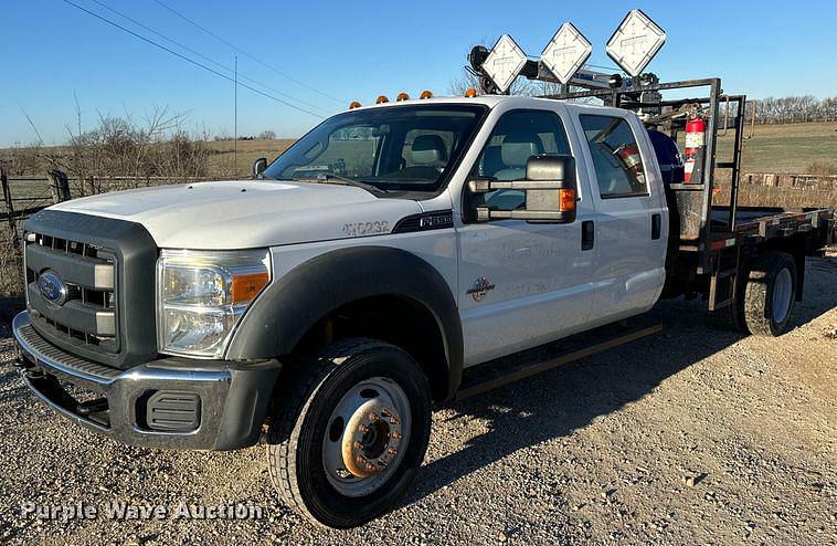 Image of Ford F-550 Primary image