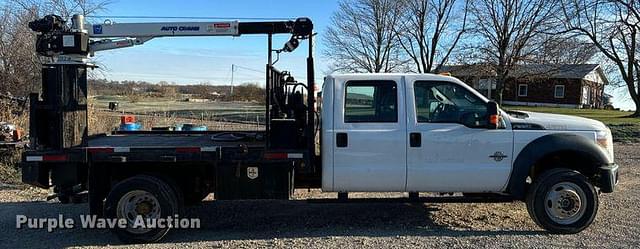 Image of Ford F-550 equipment image 3