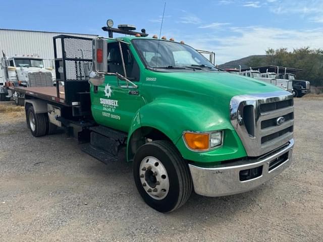 Image of Ford F-650 equipment image 1