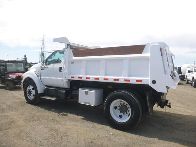 Image of Ford F-650 equipment image 3