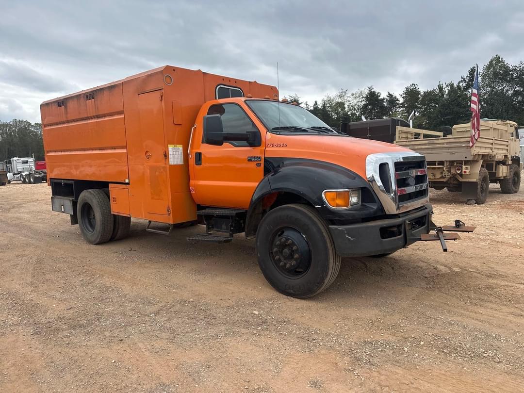 Image of Ford F-650 Primary image