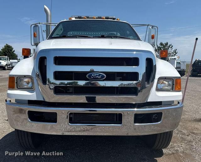 Image of Ford F-650 equipment image 1
