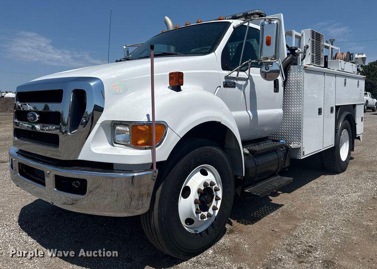 Image of Ford F-650 Primary image