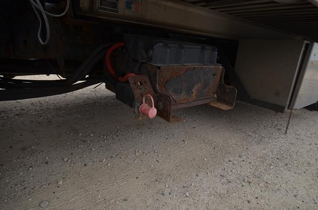 Image of Ford F-650 equipment image 3