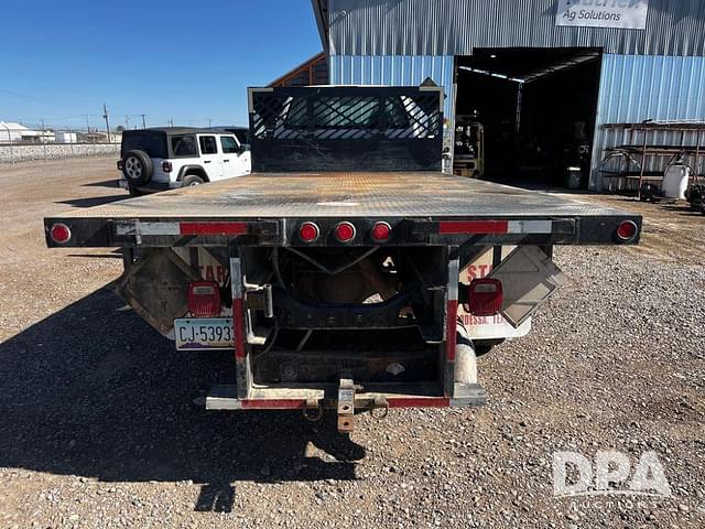 Image of Ford F-650 equipment image 3