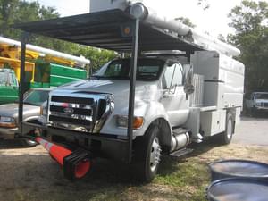 2013 Ford F-750 Image