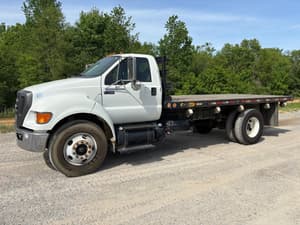 2013 Ford F-750 Image