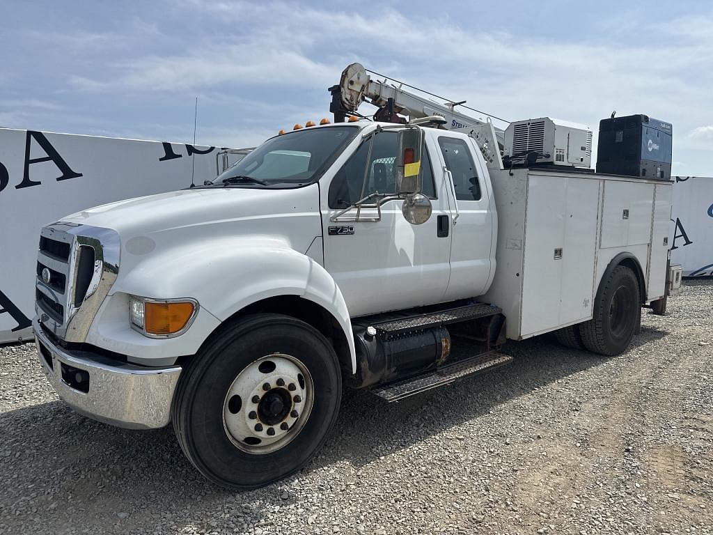 Image of Ford F-750 Primary image
