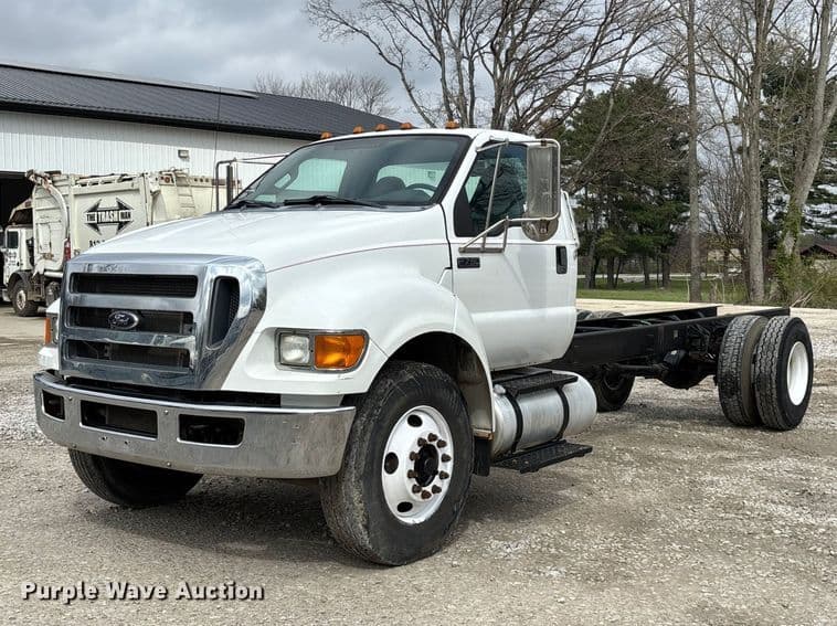 Image of Ford F-750 Primary image