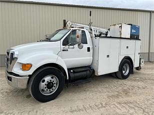 Main image Ford F-750 0