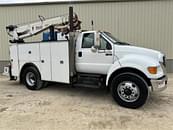 Thumbnail image Ford F-750 1