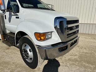 Main image Ford F-750 41