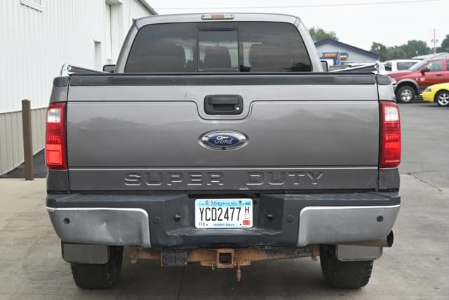 Image of Ford F-350 equipment image 4