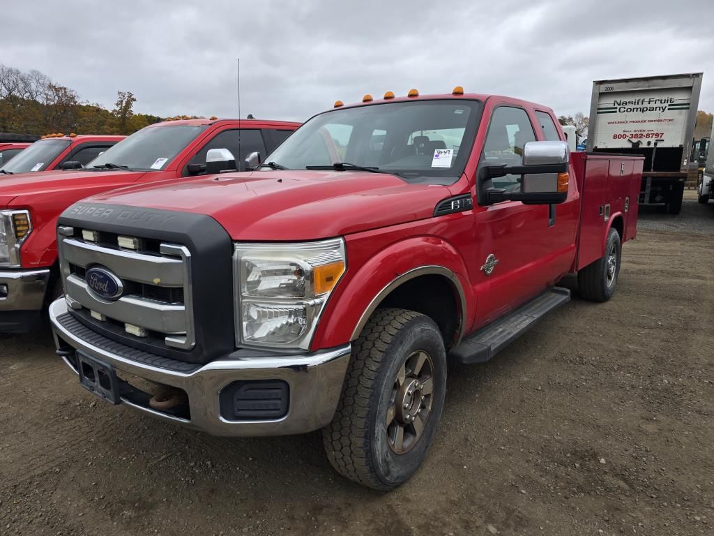 2013 Ford F-350 Equipment Image0