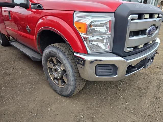 Image of Ford F-350 equipment image 3