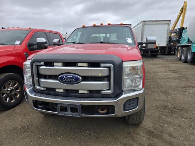 Image of Ford F-350 equipment image 1