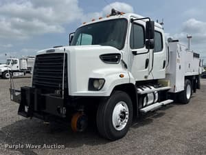2013 Freightliner 108SD Image