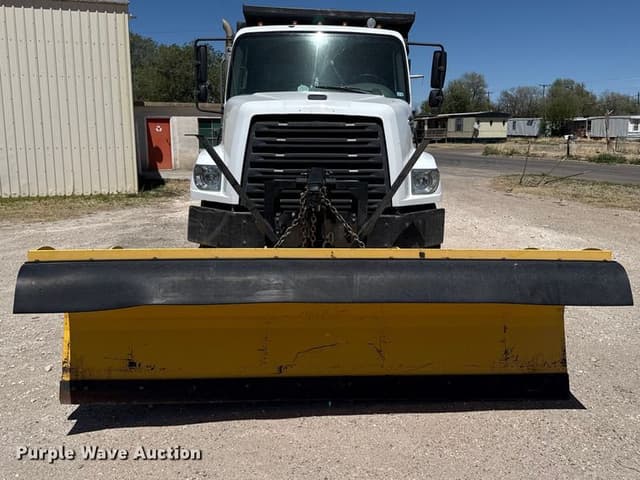 Image of Freightliner 108SD equipment image 1