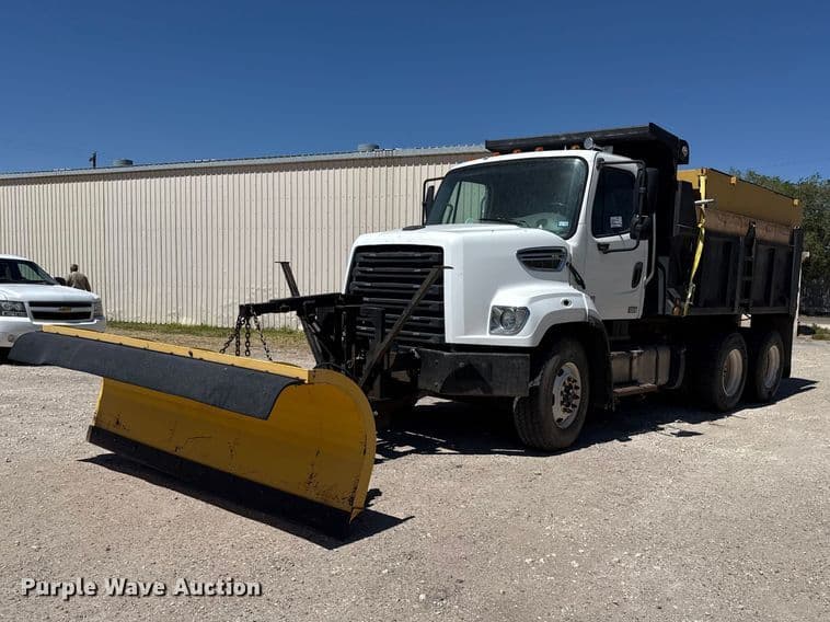 Image of Freightliner 108SD Primary image