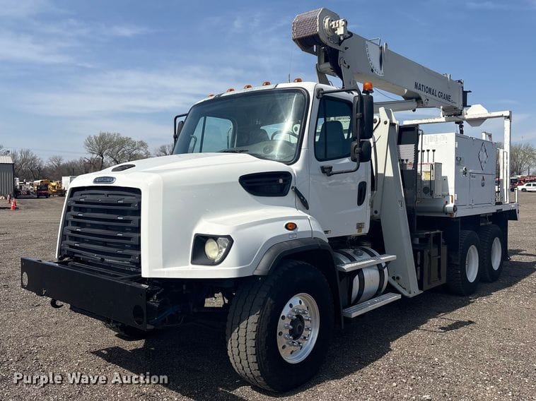 2013 Freightliner 114SD Equipment Image0