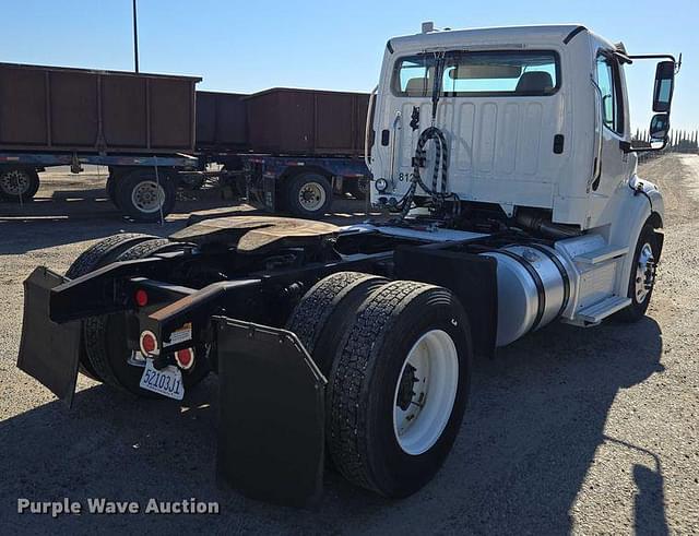 Image of Freightliner Business Class M2 equipment image 4