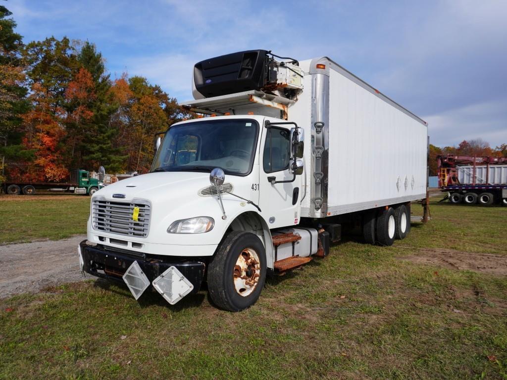 Image of Freightliner Business Class M2 106 Primary image