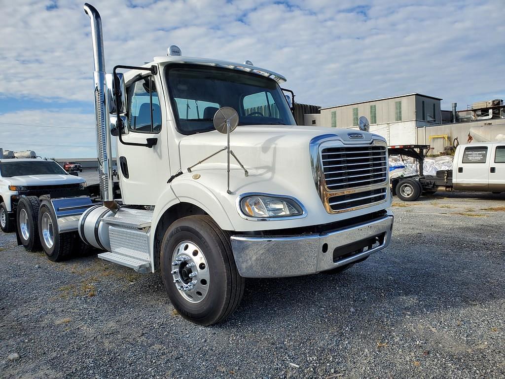 Image of Freightliner Business Class M2 112 Primary image