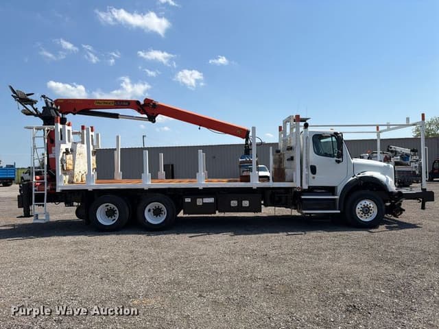 Image of Freightliner M2 equipment image 3