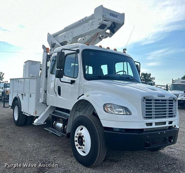 Image of Freightliner Business Class M2 equipment image 2