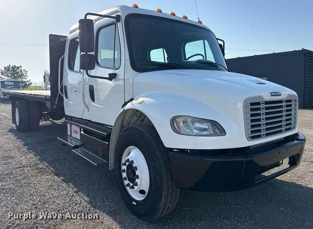Image of Freightliner Business Class M2 equipment image 2
