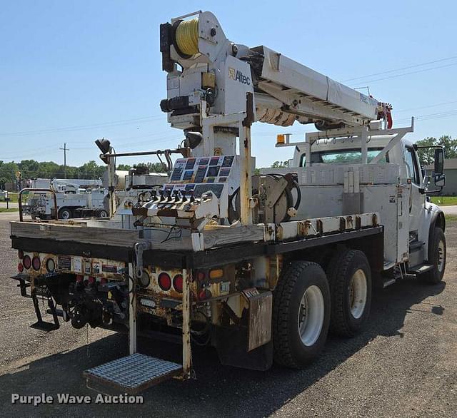 Image of Freightliner Business Class M2 equipment image 4