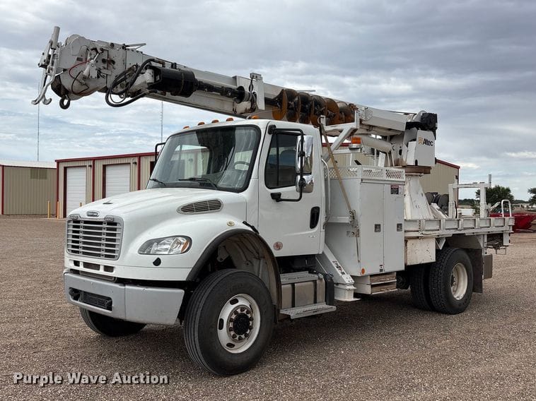 2013 Freightliner Business Class M2 Equipment Image0