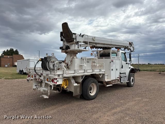 Image of Freightliner Business Class M2 equipment image 4