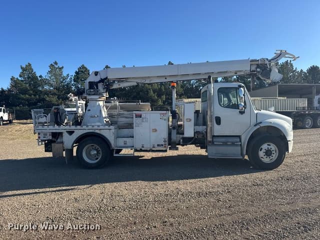 Image of Freightliner M2 equipment image 3